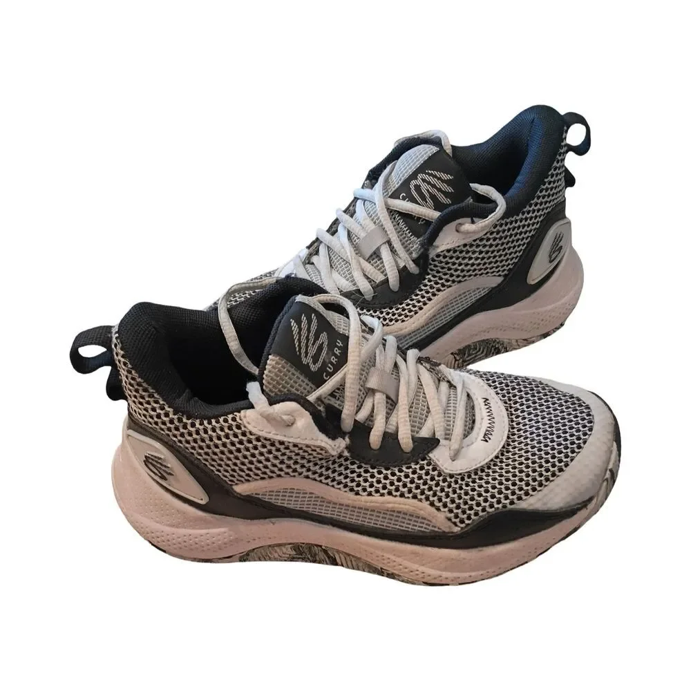 Kids' Curry 3Z24 Basketball Shoe Kids 4 Youth